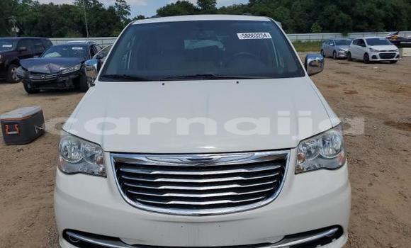 Acheter Neuf Voiture Chrysler Town & Country Blanc à Lagos, État de Lagos Acheter Neuf Voiture Chrysler Town & Country Blanc à Lagos, État de Lagos