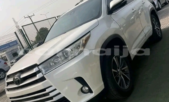 Acheter Occasion Voiture Toyota Highlander Blanc à Abuja, État de Lagos Acheter Occasion Voiture Toyota Highlander Blanc à Abuja, État de Lagos