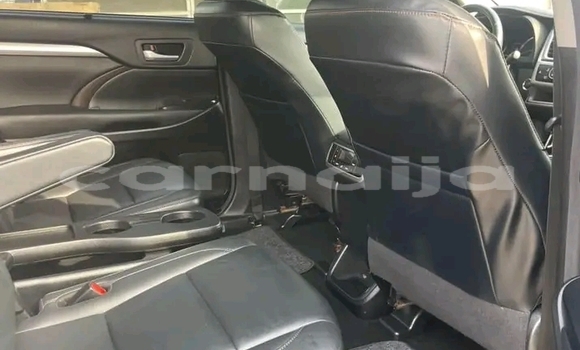 Acheter Occasion Voiture Toyota Highlander Blanc à Abuja, État de Lagos Acheter Occasion Voiture Toyota Highlander Blanc à Abuja, État de Lagos