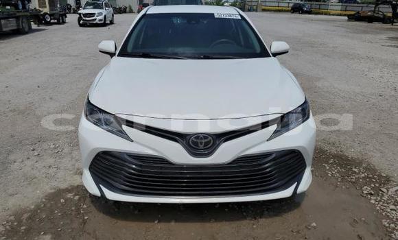 Acheter Neuf Voiture Toyota Camry Blanc à Lagos, État de Lagos Acheter Neuf Voiture Toyota Camry Blanc à Lagos, État de Lagos
