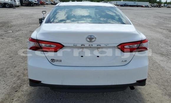 Acheter Neuf Voiture Toyota Camry Blanc à Lagos, État de Lagos Acheter Neuf Voiture Toyota Camry Blanc à Lagos, État de Lagos