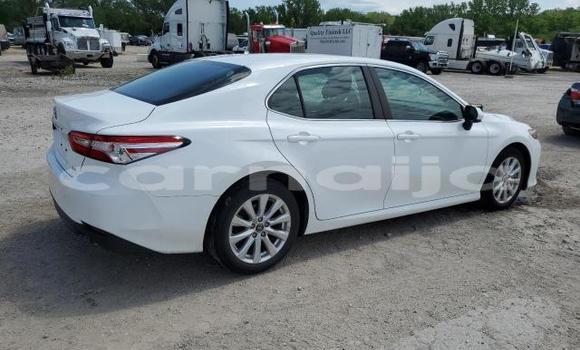 Acheter Neuf Voiture Toyota Camry Blanc à Lagos, État de Lagos Acheter Neuf Voiture Toyota Camry Blanc à Lagos, État de Lagos