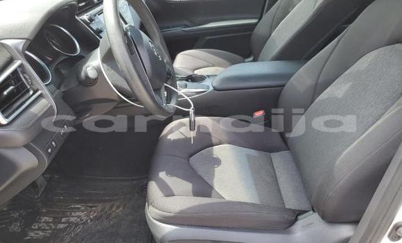 Acheter Neuf Voiture Toyota Camry Blanc à Lagos, État de Lagos Acheter Neuf Voiture Toyota Camry Blanc à Lagos, État de Lagos