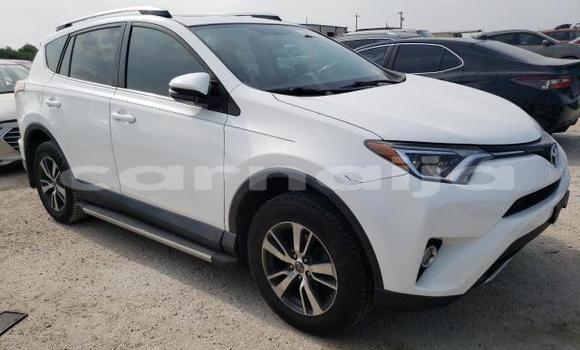 Acheter Neuf Voiture Toyota RAV4 Blanc à Lagos, État de Lagos Acheter Neuf Voiture Toyota RAV4 Blanc à Lagos, État de Lagos