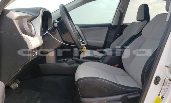 Acheter Neuf Voiture Toyota RAV4 Blanc à Lagos, État de Lagos Acheter Neuf Voiture Toyota RAV4 Blanc à Lagos, État de Lagos