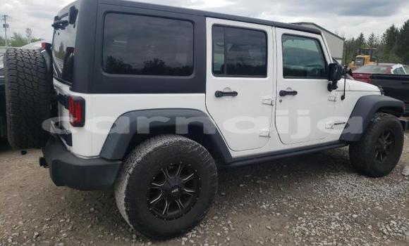 Acheter Neuf Voiture Jeep Wrangler Blanc à Lagos, État de Lagos Acheter Neuf Voiture Jeep Wrangler Blanc à Lagos, État de Lagos
