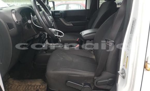 Acheter Neuf Voiture Jeep Wrangler Blanc à Lagos, État de Lagos Acheter Neuf Voiture Jeep Wrangler Blanc à Lagos, État de Lagos