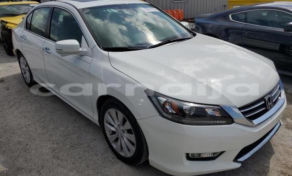 Buy New Honda Accord White Car in Lagos in Lagos State Buy New Honda Accord White Car in Lagos in Lagos State