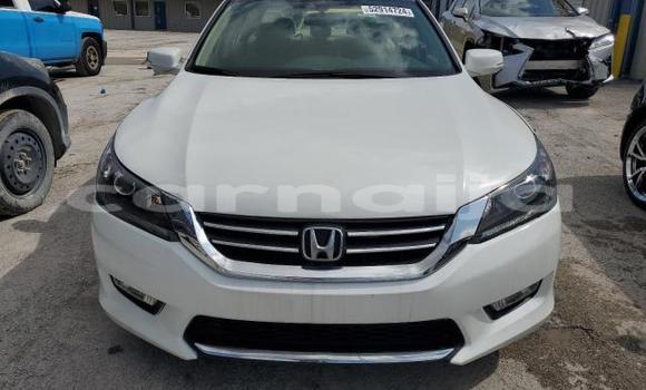Buy New Honda Accord White Car in Lagos in Lagos State Buy New Honda Accord White Car in Lagos in Lagos State