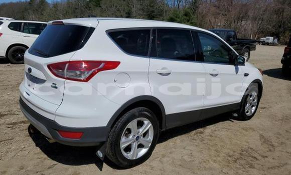 Acheter Neuf Voiture Ford Escape Blanc à Lagos, État de Lagos Acheter Neuf Voiture Ford Escape Blanc à Lagos, État de Lagos