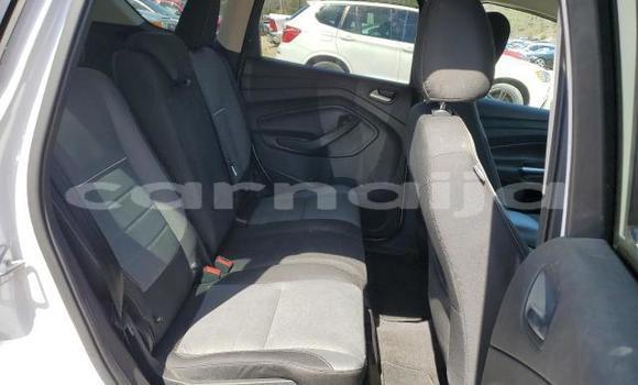 Acheter Neuf Voiture Ford Escape Blanc à Lagos, État de Lagos Acheter Neuf Voiture Ford Escape Blanc à Lagos, État de Lagos