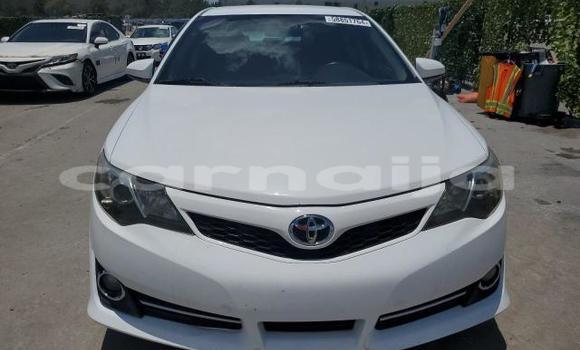 Acheter Neuf Voiture Toyota Camry Blanc à Lagos, État de Lagos Acheter Neuf Voiture Toyota Camry Blanc à Lagos, État de Lagos