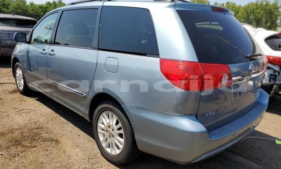Buy New Toyota Sienna Blue Car in Lagos in Lagos State Buy New Toyota Sienna Blue Car in Lagos in Lagos State