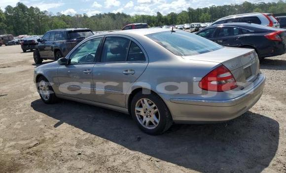 Acheter Neuf Voiture Mercedes-Benz E–Class Noir à Lagos, État de Lagos Acheter Neuf Voiture Mercedes-Benz E–Class Noir à Lagos, État de Lagos