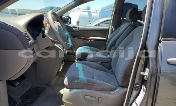 Acheter Neuf Voiture Toyota Sienna Noir à Lagos, État de Lagos Acheter Neuf Voiture Toyota Sienna Noir à Lagos, État de Lagos