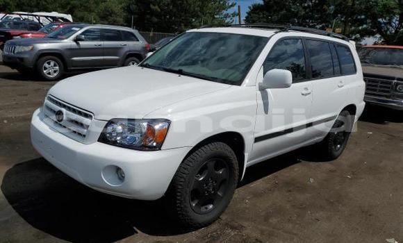 Buy New Toyota Highlander White Car in Lagos in Lagos State Buy New Toyota Highlander White Car in Lagos in Lagos State