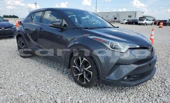 Acheter Neuf Voiture Toyota C-HR Noir à Lagos, État de Lagos Acheter Neuf Voiture Toyota C-HR Noir à Lagos, État de Lagos