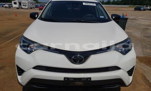 Acheter Neuf Voiture Toyota RAV4 Blanc à Lagos, État de Lagos