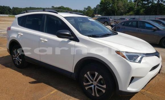 Acheter Neuf Voiture Toyota RAV4 Blanc à Lagos, État de Lagos Acheter Neuf Voiture Toyota RAV4 Blanc à Lagos, État de Lagos
