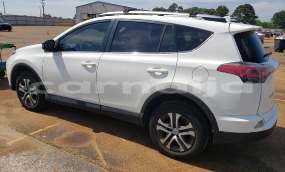 Acheter Neuf Voiture Toyota RAV4 Blanc à Lagos, État de Lagos Acheter Neuf Voiture Toyota RAV4 Blanc à Lagos, État de Lagos