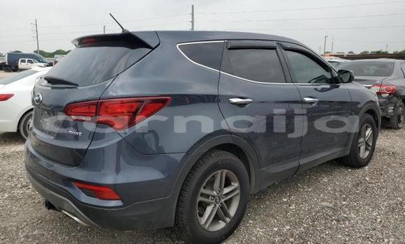 Acheter Neuf Voiture Hyundai Santa Fe Noir à Lagos, État de Lagos Acheter Neuf Voiture Hyundai Santa Fe Noir à Lagos, État de Lagos