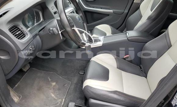 Acheter Neuf Voiture Volvo V60 Noir à Lagos, État de Lagos Acheter Neuf Voiture Volvo V60 Noir à Lagos, État de Lagos
