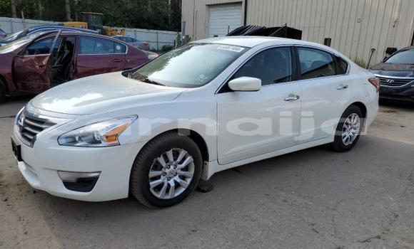 Buy New Nissan Altima White Car in Lagos in Lagos State Buy New Nissan Altima White Car in Lagos in Lagos State