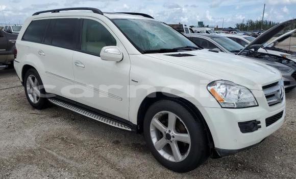 Acheter Neuf Voiture Mercedes-Benz GL–Class Blanc à Lagos, État de Lagos
