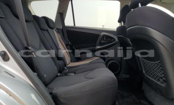 Acheter Neuf Voiture Toyota RAV4 Gris à Lagos, État de Lagos Acheter Neuf Voiture Toyota RAV4 Gris à Lagos, État de Lagos