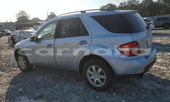 Acheter Neuf Voiture Mercedes-Benz ML–Class Bleu à Lagos, État de Lagos Acheter Neuf Voiture Mercedes-Benz ML–Class Bleu à Lagos, État de Lagos