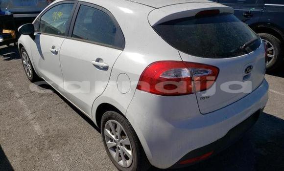 Acheter Neuf Voiture Kia Rio Blanc à Lagos, État de Lagos Acheter Neuf Voiture Kia Rio Blanc à Lagos, État de Lagos