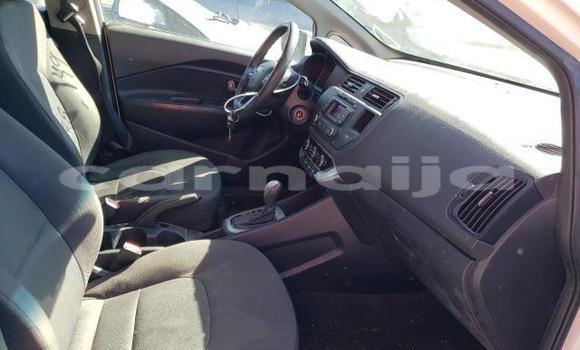 Acheter Neuf Voiture Kia Rio Blanc à Lagos, État de Lagos Acheter Neuf Voiture Kia Rio Blanc à Lagos, État de Lagos