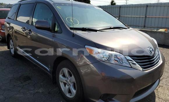 Buy New Toyota Sienna Black Car in Lagos in Lagos State