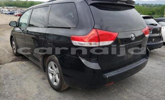 Acheter Neuf Voiture Toyota Sienna Noir à Lagos, État de Lagos Acheter Neuf Voiture Toyota Sienna Noir à Lagos, État de Lagos