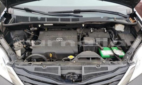 Acheter Neuf Voiture Toyota Sienna Noir à Lagos, État de Lagos Acheter Neuf Voiture Toyota Sienna Noir à Lagos, État de Lagos
