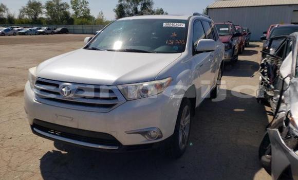 Acheter Neuf Voiture Toyota Highlander Blanc à Lagos, État de Lagos Acheter Neuf Voiture Toyota Highlander Blanc à Lagos, État de Lagos