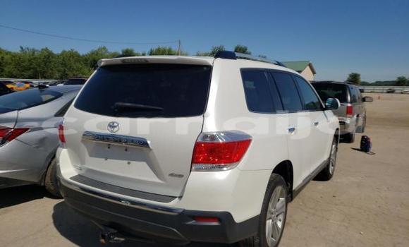 Acheter Neuf Voiture Toyota Highlander Blanc à Lagos, État de Lagos Acheter Neuf Voiture Toyota Highlander Blanc à Lagos, État de Lagos