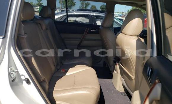 Acheter Neuf Voiture Toyota Highlander Blanc à Lagos, État de Lagos Acheter Neuf Voiture Toyota Highlander Blanc à Lagos, État de Lagos