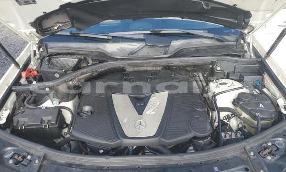 Acheter Neuf Voiture Mercedes-Benz ML–Class Blanc à Lagos, État de Lagos Acheter Neuf Voiture Mercedes-Benz ML–Class Blanc à Lagos, État de Lagos