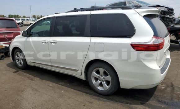 Acheter Neuf Voiture Toyota Sienna Blanc à Lagos, État de Lagos Acheter Neuf Voiture Toyota Sienna Blanc à Lagos, État de Lagos