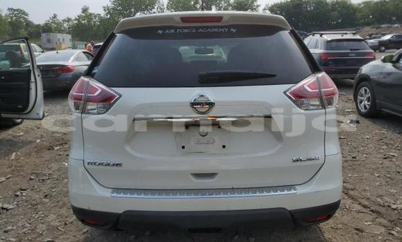 Acheter Neuf Voiture Nissan Rogue Blanc à Lagos, État de Lagos Acheter Neuf Voiture Nissan Rogue Blanc à Lagos, État de Lagos