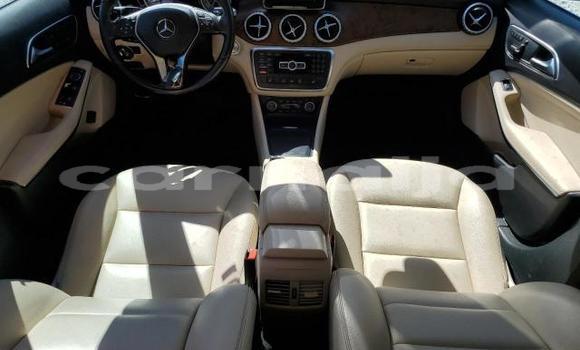 Acheter Neuf Voiture Mercedes-Benz GLA-klasse Bleu à Lagos, État de Lagos Acheter Neuf Voiture Mercedes-Benz GLA-klasse Bleu à Lagos, État de Lagos