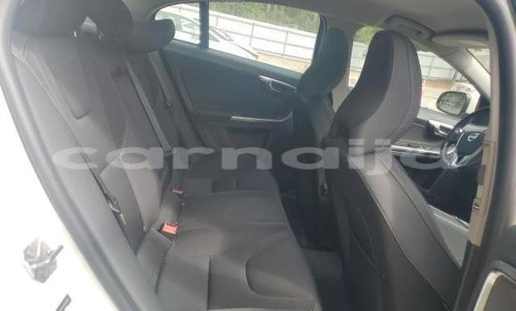Acheter Neuf Voiture Volvo S60 Blanc à Lagos, État de Lagos Acheter Neuf Voiture Volvo S60 Blanc à Lagos, État de Lagos