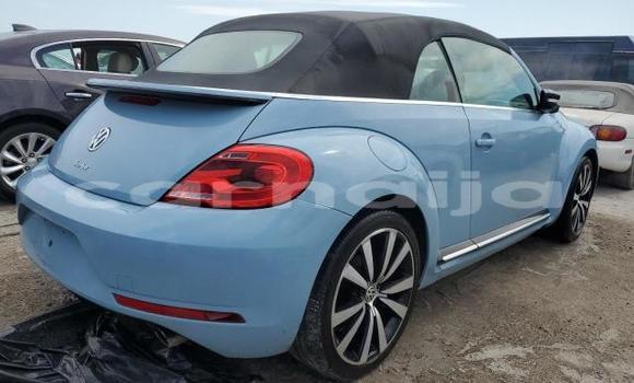 Acheter Neuf Voiture Volkswagen Beetle Bleu à Lagos, État de Lagos Acheter Neuf Voiture Volkswagen Beetle Bleu à Lagos, État de Lagos