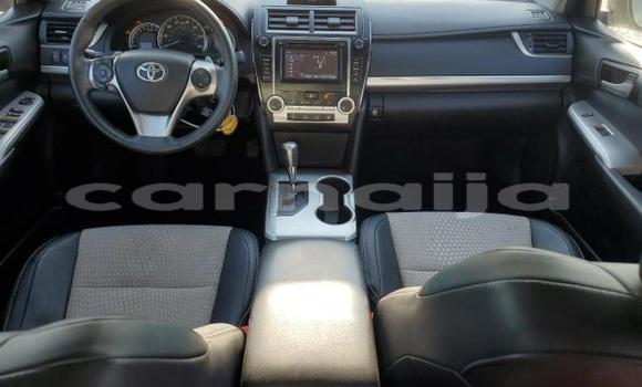 Acheter Neuf Voiture Toyota Camry Blanc à Lagos, État de Lagos Acheter Neuf Voiture Toyota Camry Blanc à Lagos, État de Lagos