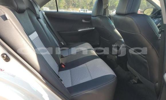 Acheter Neuf Voiture Toyota Camry Blanc à Lagos, État de Lagos Acheter Neuf Voiture Toyota Camry Blanc à Lagos, État de Lagos