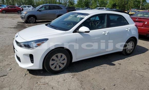 Acheter Neuf Voiture Kia Rio Blanc à Lagos, État de Lagos Acheter Neuf Voiture Kia Rio Blanc à Lagos, État de Lagos
