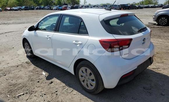 Acheter Neuf Voiture Kia Rio Blanc à Lagos, État de Lagos Acheter Neuf Voiture Kia Rio Blanc à Lagos, État de Lagos