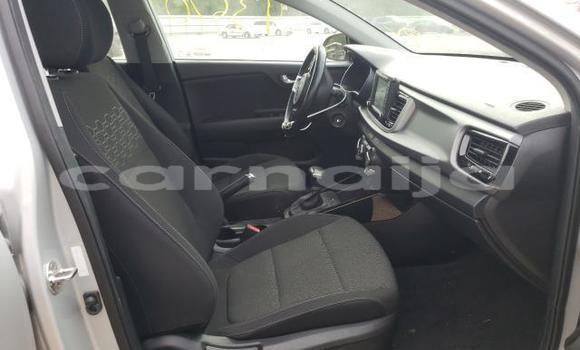 Acheter Neuf Voiture Kia Rio Gris à Lagos, État de Lagos Acheter Neuf Voiture Kia Rio Gris à Lagos, État de Lagos