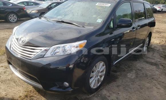 Acheter Neuf Voiture Toyota Sienna Noir à Lagos, État de Lagos Acheter Neuf Voiture Toyota Sienna Noir à Lagos, État de Lagos